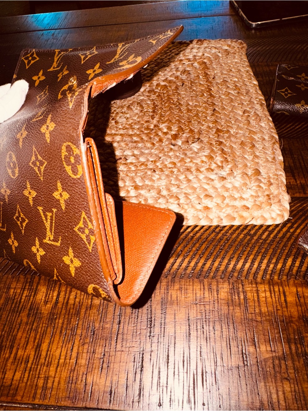 Beautiful vintage, Louis Vuitton monogram, international bifold wallet - Picture 5 of 15
